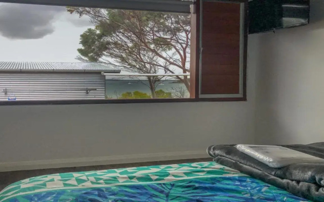 CDC-625 Beach House incl.rear 2BR studio