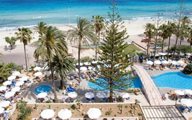 CM Playa del Moro Hotel