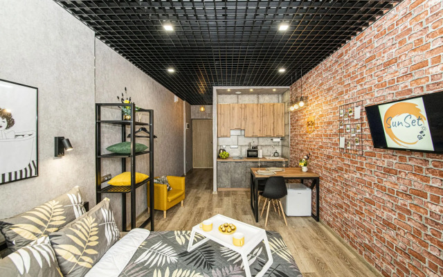 SunSet (СанСет) на улице Максима Горького 23А