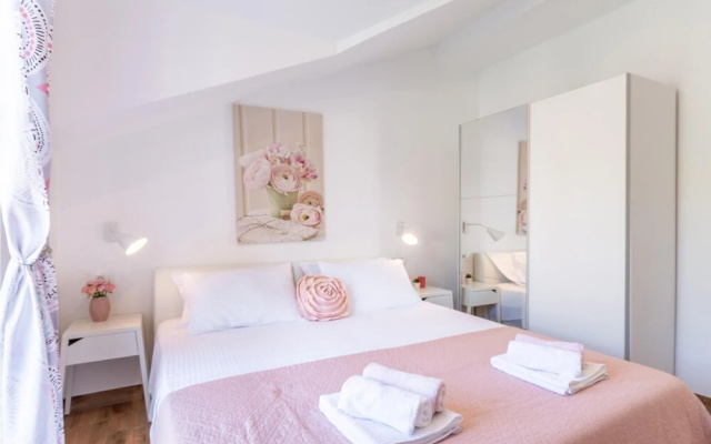 Stunning Apartment in Milna With 1 Bedrooms and Wifi