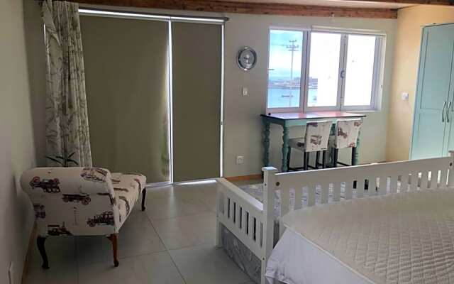Blue Bay Studio Bayview