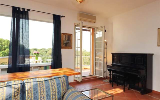 Gorgeous Halldis penthouse with sunny terrace and great view