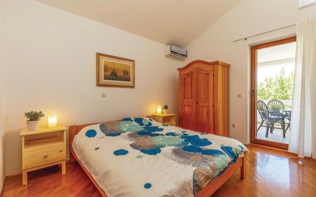 Beautiful Home in Dobrinj With Wifi and 4 Bedrooms