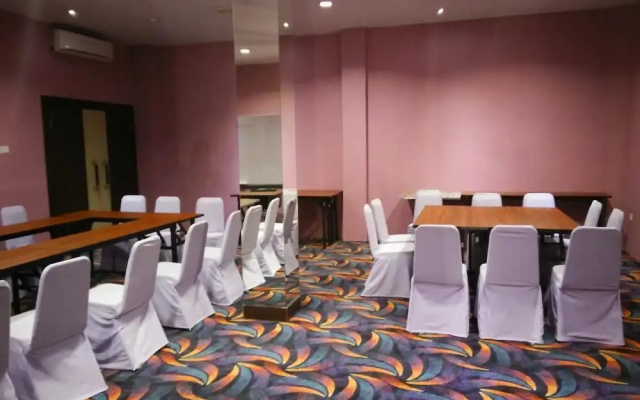 Atria Inn