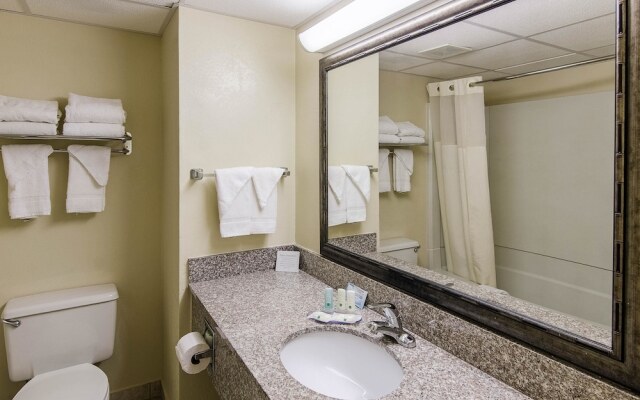 Quality Inn & Suites Lexington