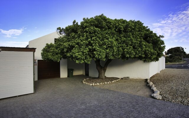 P5 House Langebaan 6-sleeper