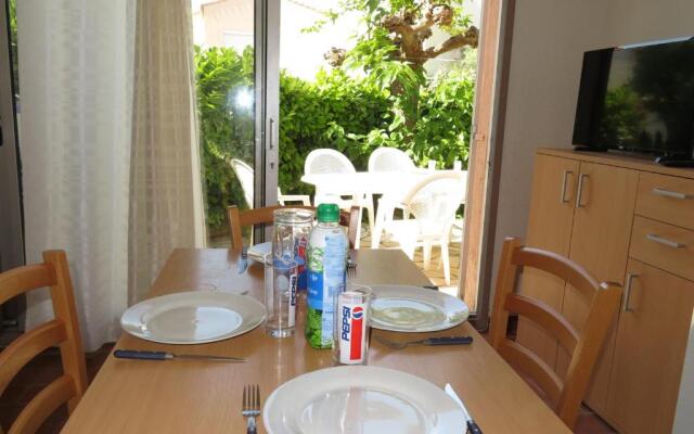 Appartement Sète, 2 Pièces, 6 Personnes - Fr-1-338-49