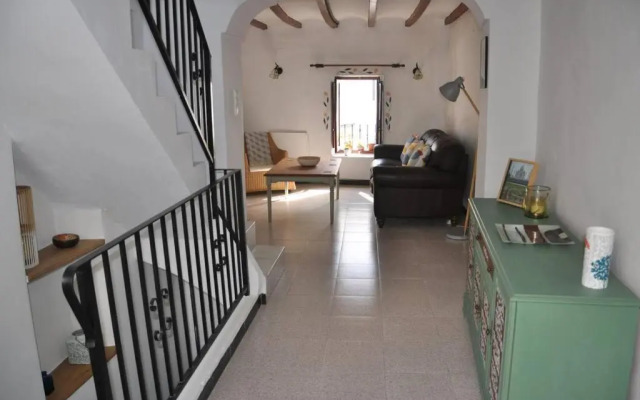 Quirky townhouse with a seaview roof terrace