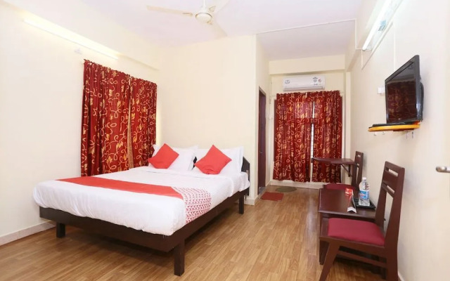 Gamas Centre by OYO Rooms