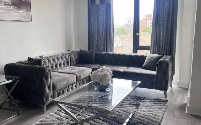 Luxury Stunning 1-bed Apartment in London