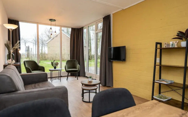 Holiday Home Vakantiepark 't Eibernest Texel