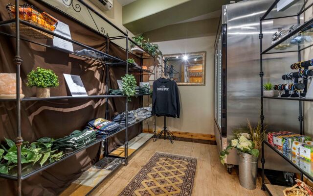 Mountain Edge Resort & Spa