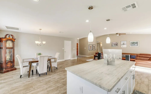 12 Mi to Old Town: Home w/ Patio & Yard Space