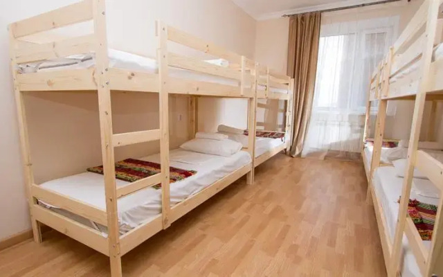 Hostel Positive