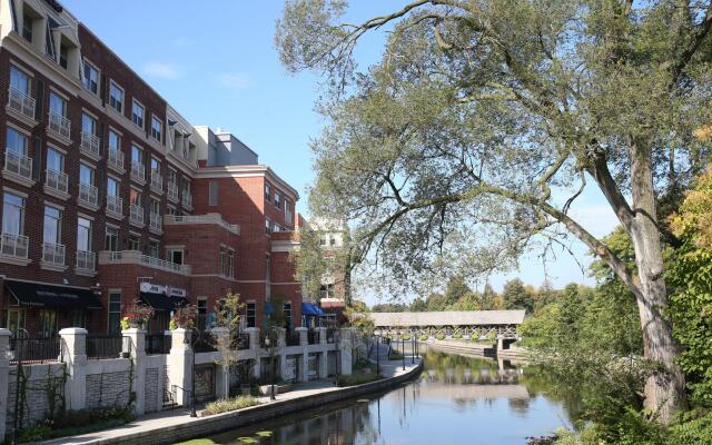 Hotel Indigo Naperville Riverwalk by IHG