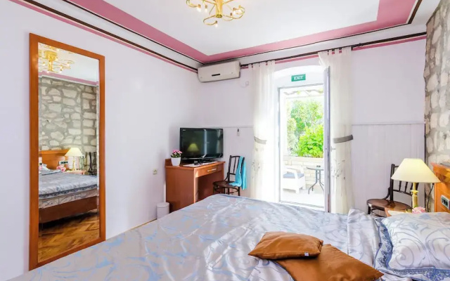 Apartments Nicol