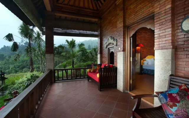 The Khana Sambangan