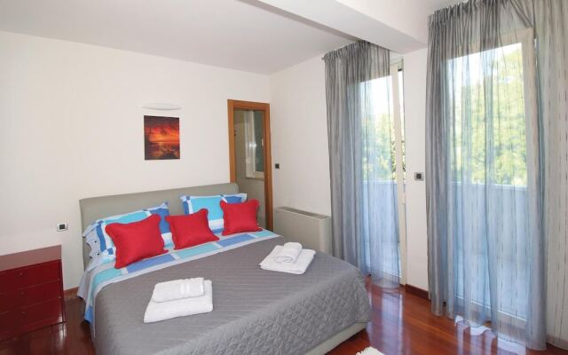 Beautiful Home in Kastel Luksic With Wifi and 1 Bedrooms