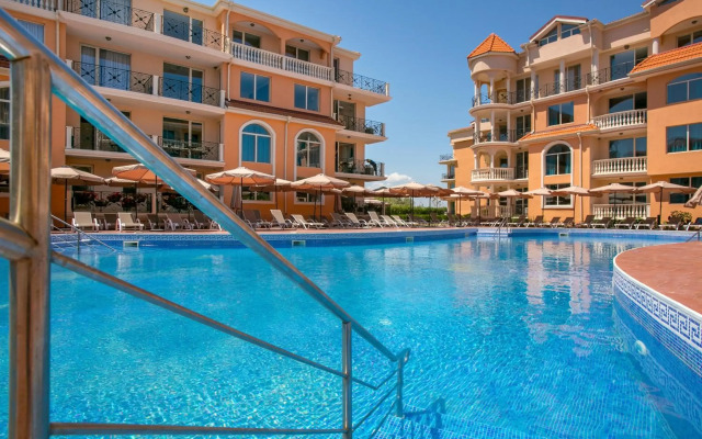 Hacienda Beach Resort
