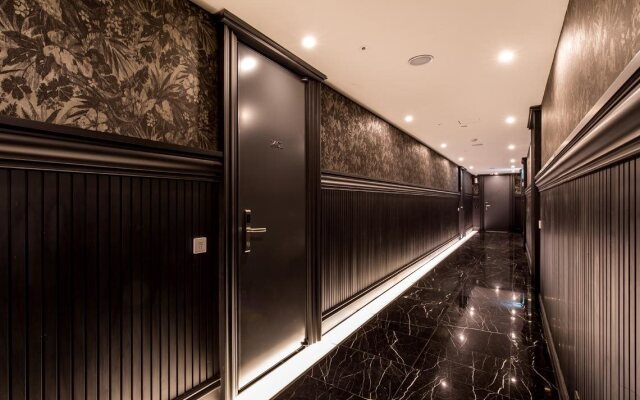 Hotel the May