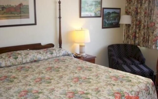 Red Carpet Inn & Suites Albany