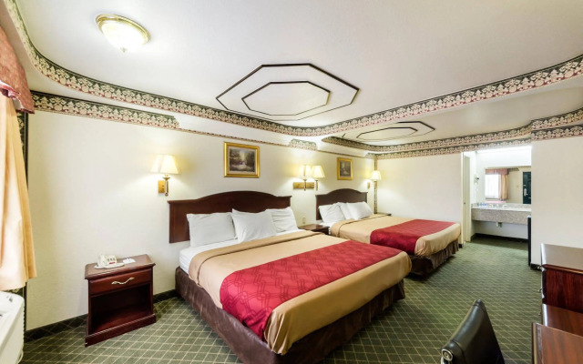 Three Rivers Executive Inn & Suites By OYO