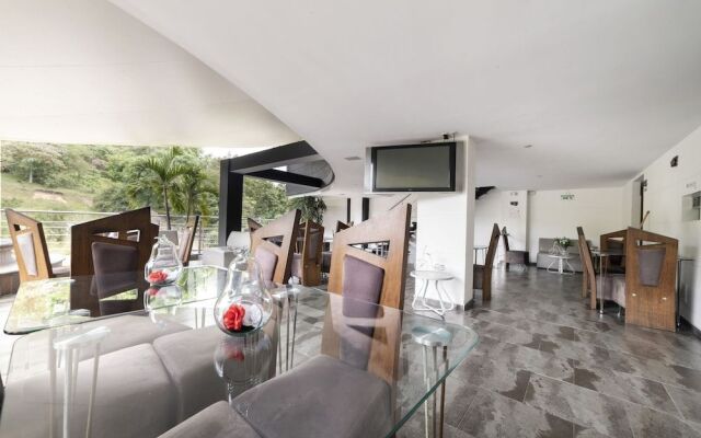 Ayenda 1236 Platinum Plaza