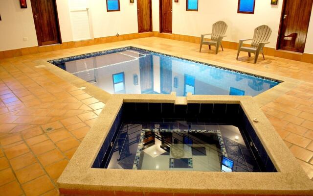 Chrisban Hotel Boutique