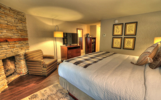 River Edge Inn