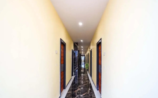 Oyo Flagship 807564 Hotel Pvs Grand