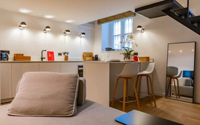 Le Giacose Design 1 by Wonderful Italy