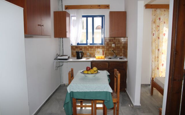 Kaloxenia Apartments