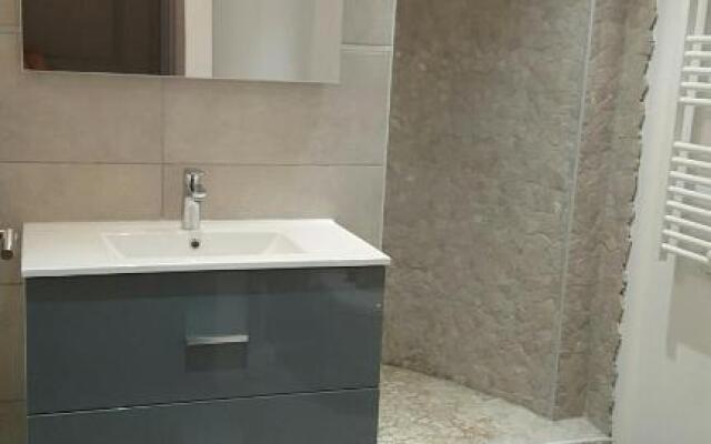 T2 De 45 M2 Sur Porticcio Avec Jardin