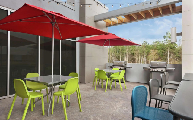 Home2 Suites by Hilton Brooklyn Park Minneapolis