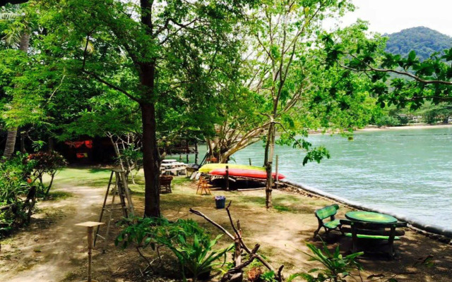 Sabai Corner Bungalows