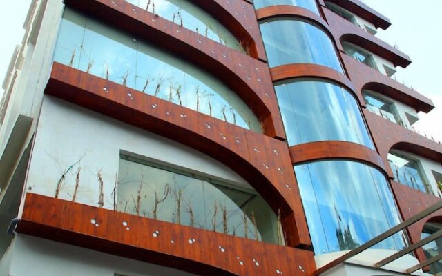 Rowan Tree by Poppys Chennai