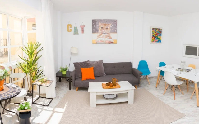 Spacious and Bright Apartment by La RecepciÃ³n