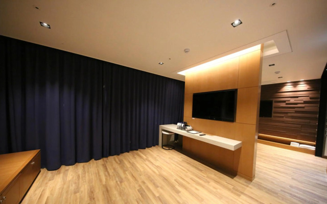 Sea Cruise Hotel