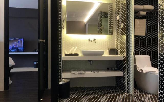 M Roof Hotel & Residences