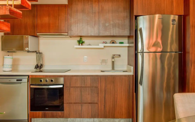 Cozy 2 BR Penthouse With Private Terrace and Jacuzzi