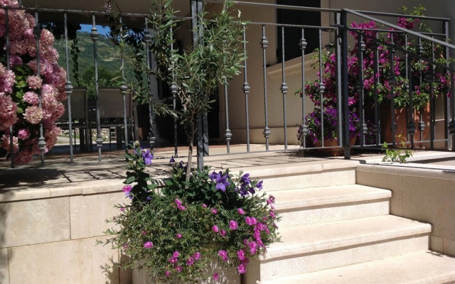 Villa Brumnic Apartments