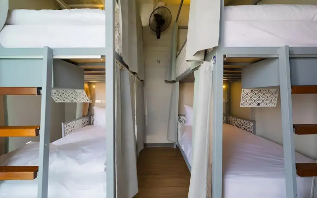 Friends Hostel - Phuket Airport