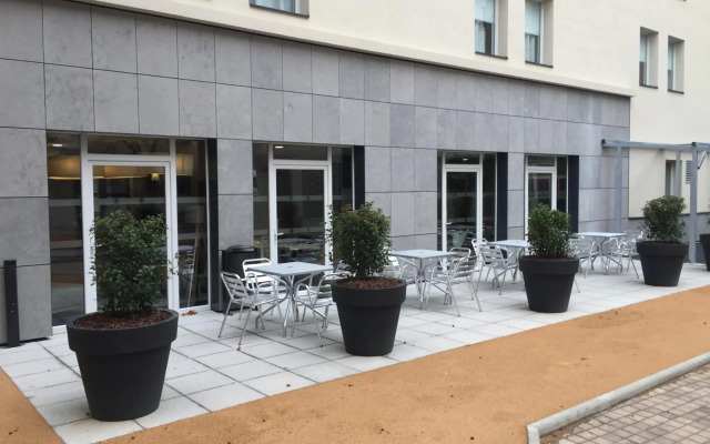 B&B HOTEL Lyon Caluire Cité Internationale