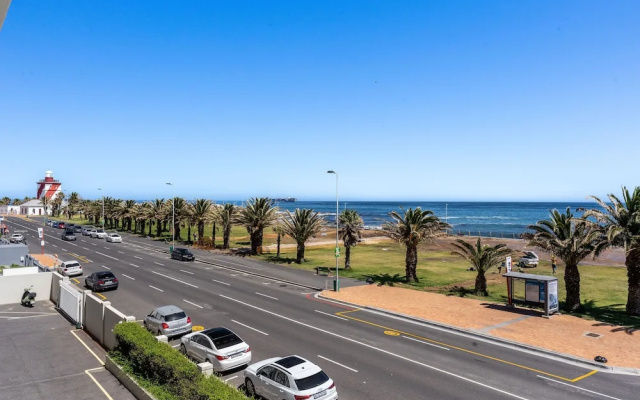 Mouille Point Places