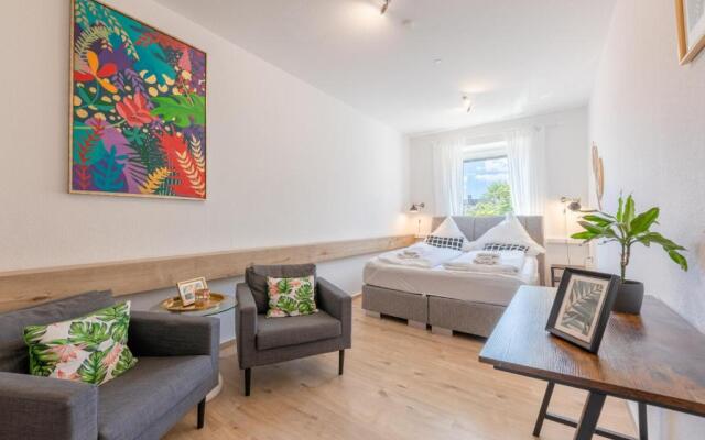 Stay Awesome - Urban Jungle Apartment in Wilhelmshöhe