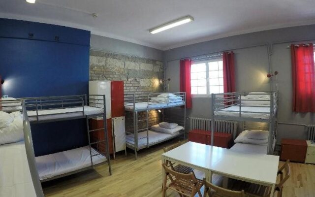 New Word St. Hostel