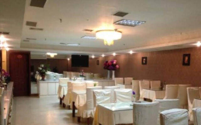Kunlun Leju Business Hotel (Nanyang Xinchen Road)