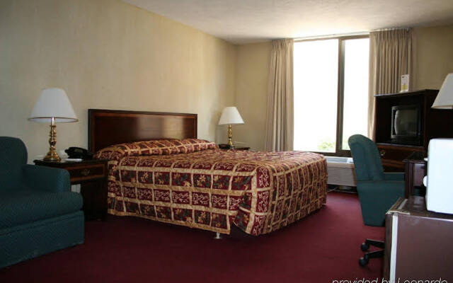 The Westmont Inn & Suites