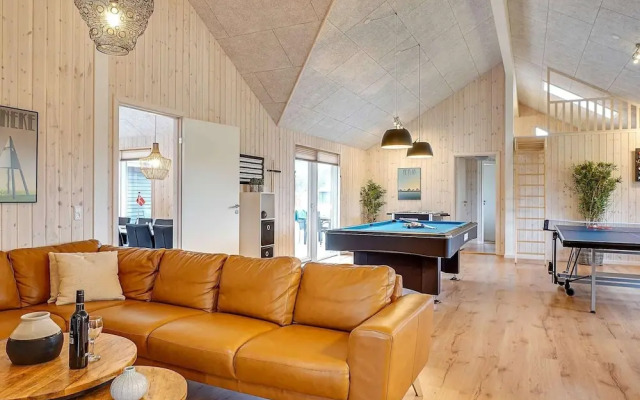 Spacious Holiday Home in Grenå near Sea