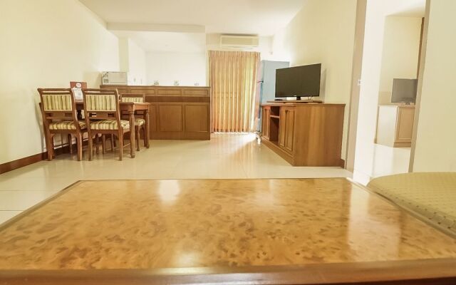 Nida Rooms Room Thetavee Suan Luang at Srinakarin Ville